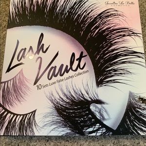 Lash Vault